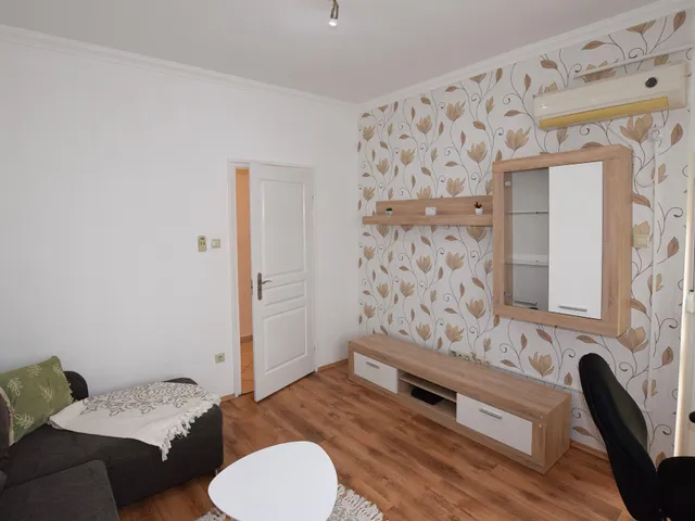 Kiadó lakás Debrecen, Nagyerdő 54 nm