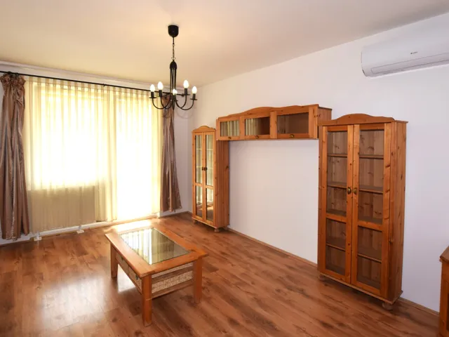 Kiadó lakás Debrecen, Vénkert 54 nm