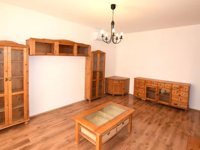 Kiadó lakás Debrecen, Vénkert 54 nm