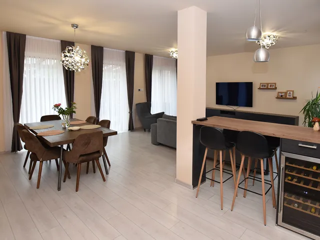 Eladó ház Debrecen, Hatvan utcai kert 147 nm