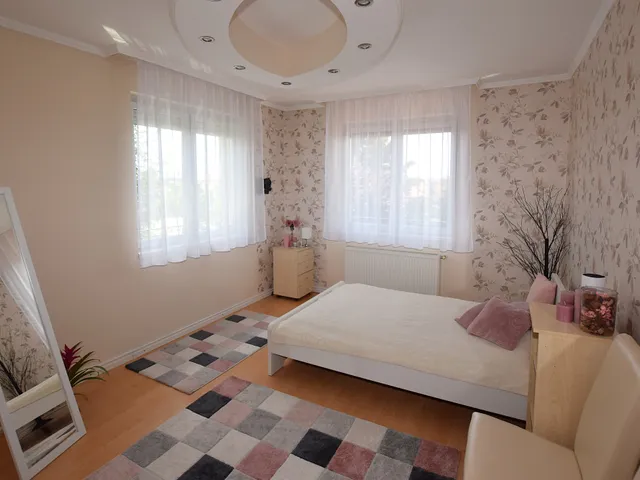 Eladó ház Debrecen, Gerébytelep 224 nm