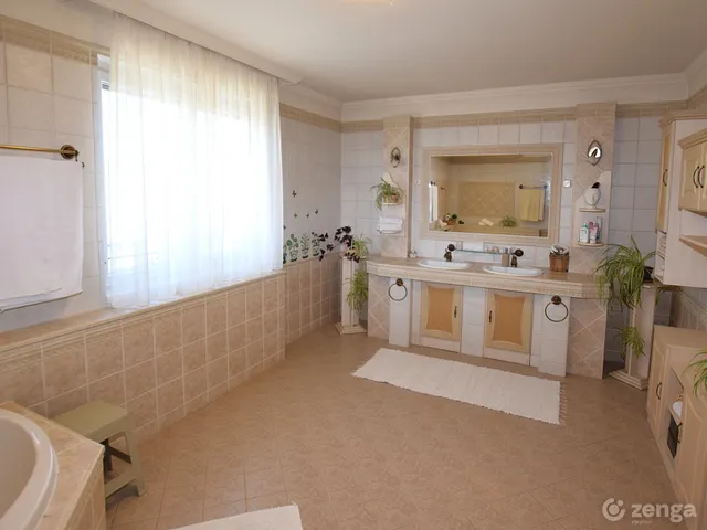 Eladó ház Debrecen, Gerébytelep 224 nm