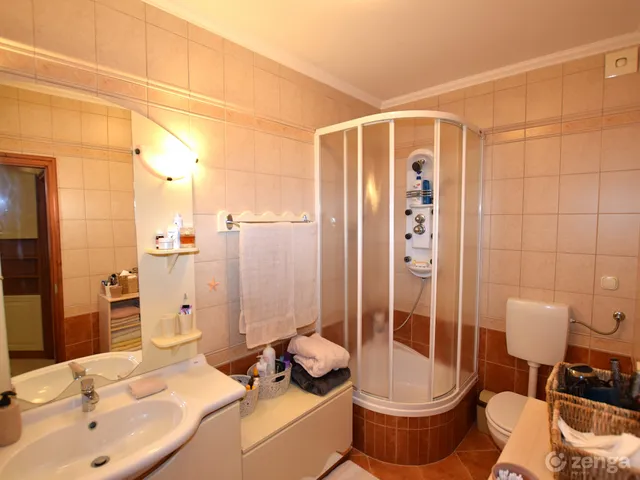 Eladó ház Debrecen, Gerébytelep 224 nm