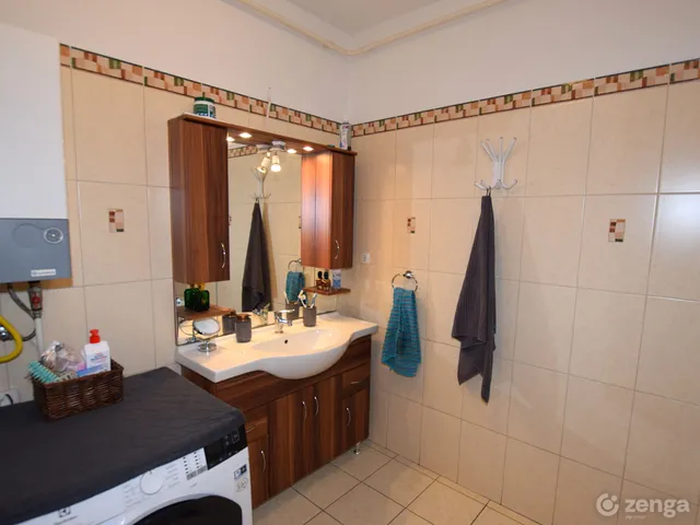 Eladó lakás Debrecen, Belváros 68 nm