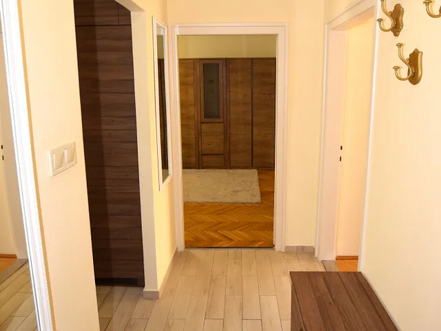 Kiadó lakás Debrecen, Nagyerdő 81 nm