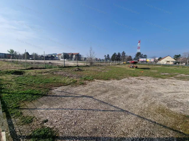 Eladó telek Tata 2100 nm