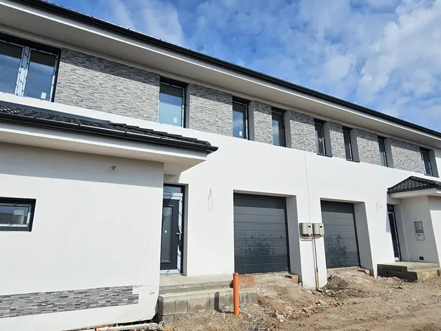 Eladó ház Debrecen, Hatvan utcai kert 123 nm