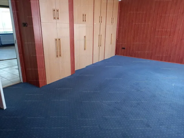 Eladó kereskedelmi és ipari ingatlan Abasár, Fő út 179. 400 nm