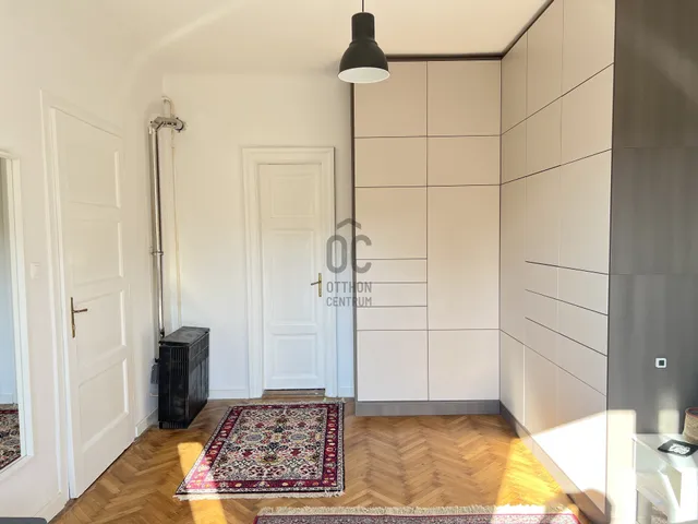 Eladó lakás Budapest III. kerület 74 nm