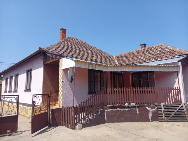 Eladó ház Borota 163 nm