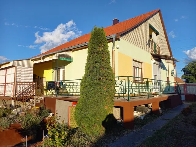 Eladó ház Sükösd 96 nm