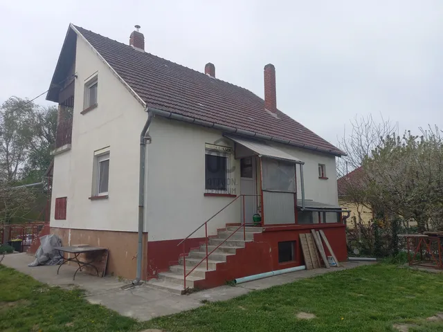 Eladó ház Nagybaracska 120 nm