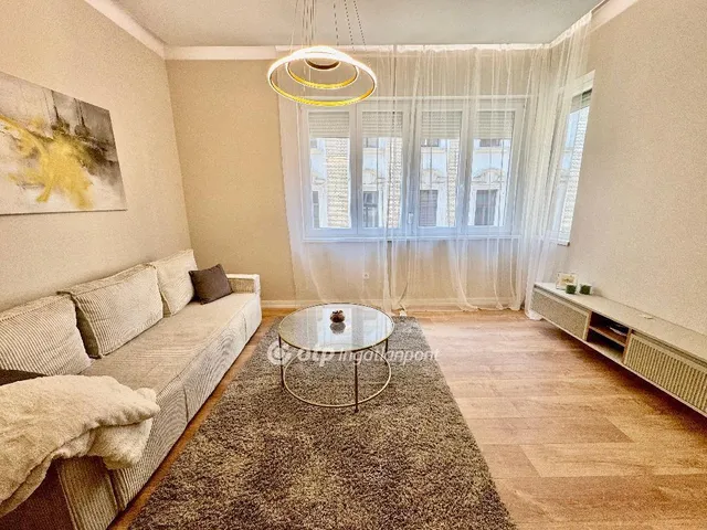 Eladó lakás Budapest VI. kerület 80 nm
