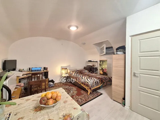 Eladó lakás Budapest X. kerület, Ligettelek 32 nm