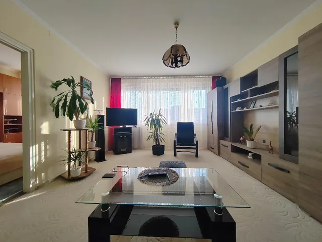 Eladó lakás Budapest X. kerület, Újhegy 68 nm