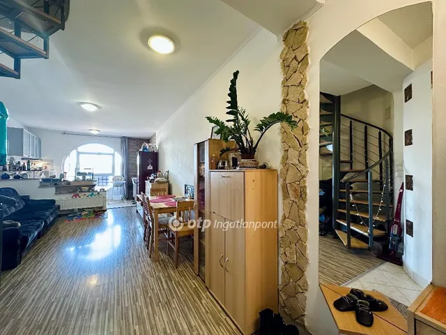 Eladó lakás Budapest VIII. kerület 62 nm