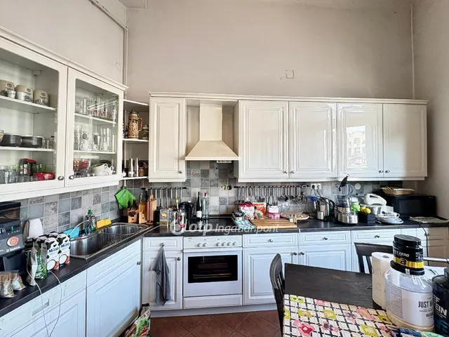 Eladó lakás Budapest XI. kerület, Szentimreváros 122 nm
