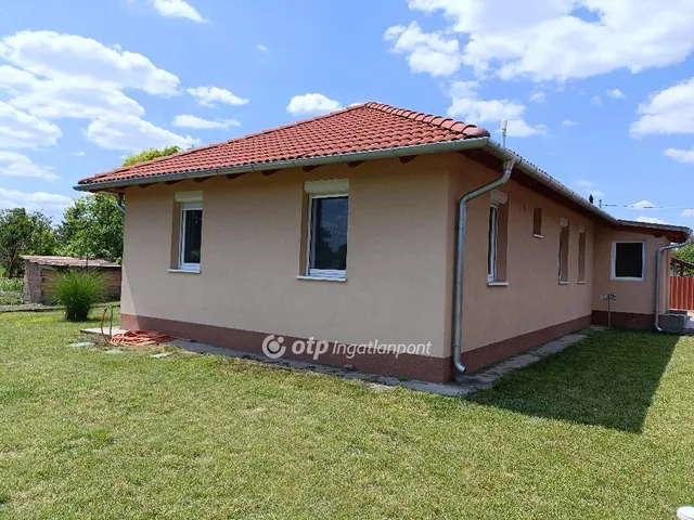 Eladó ház Majosháza 110 nm