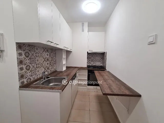 Eladó lakás Budapest XV. kerület, Újpalota 35 nm