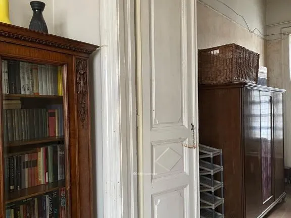 Eladó lakás Budapest VI. kerület, Nagykörúton kívüli terület 103 nm