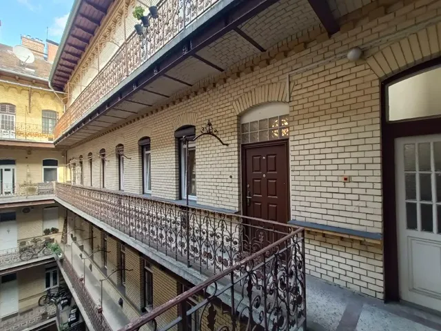 Eladó lakás Budapest VI. kerület, Nagykörúton kívüli terület 55 nm