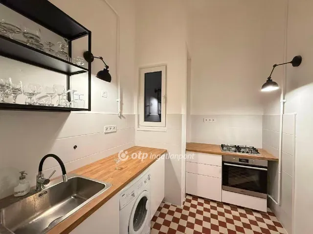 Eladó lakás Budapest VII. kerület 74 nm