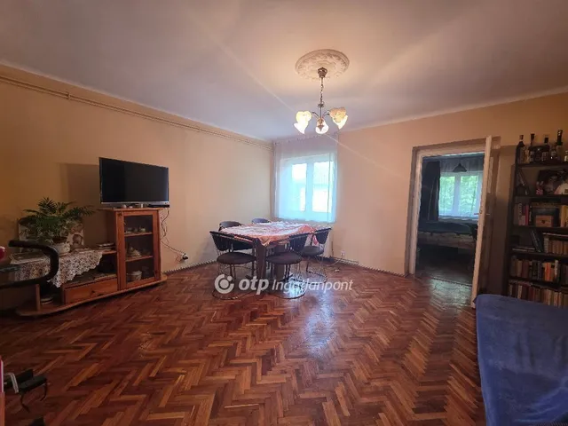 Eladó lakás Budapest X. kerület, Laposdűlő 62 nm