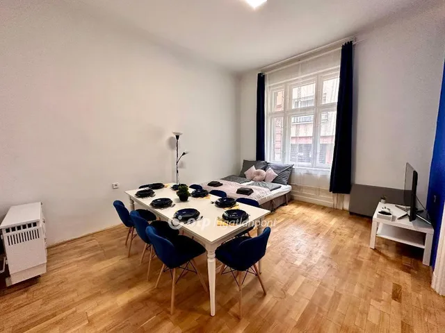 Eladó lakás Budapest VIII. kerület, Corvin negyed 73 nm