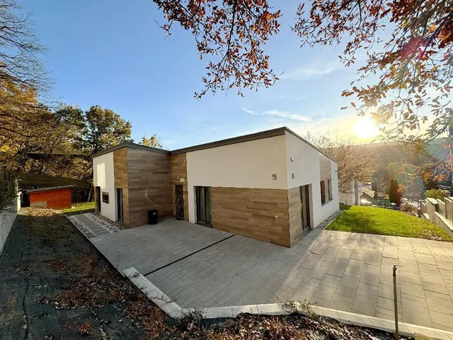 Eladó ház Remeteszőlős 130 nm