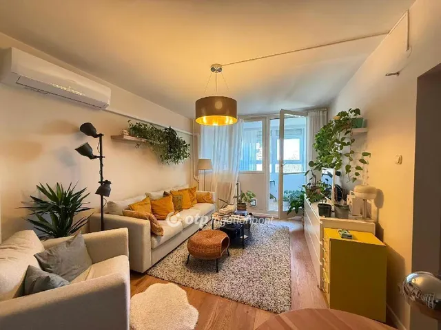 Eladó lakás Budapest III. kerület, Római-part 49 nm