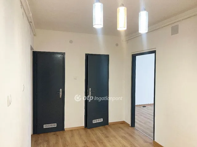 Eladó lakás Budapest III. kerület, Békásmegyer 56 nm