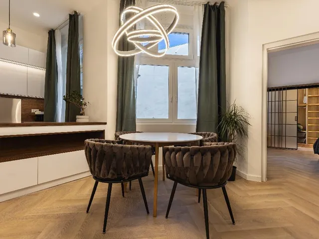 Eladó lakás Budapest V. kerület, Belváros 91 nm