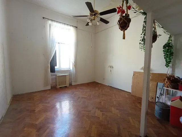 Eladó lakás Budapest VI. kerület, Nagykörúton kívüli terület 44 nm