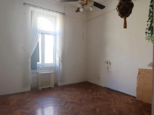 Eladó lakás Budapest VI. kerület, Nagykörúton kívüli terület 44 nm