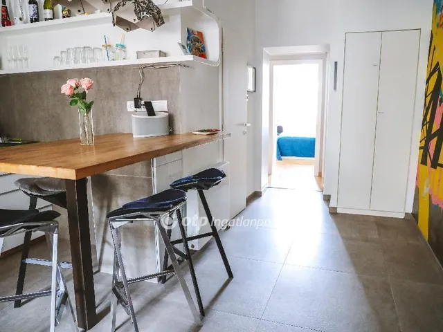 Eladó lakás Budapest VI. kerület, Nagykörúton belüli terület 60 nm