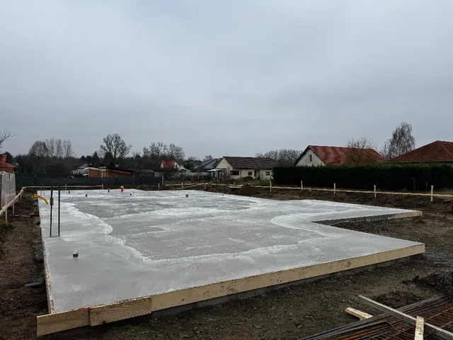 Eladó ház Szigetmonostor 196 nm