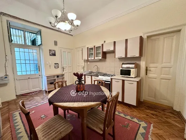 Eladó lakás Budapest VIII. kerület, Corvin negyed 81 nm