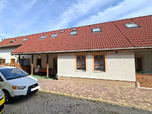 Eladó ház Székesfehérvár, Palotaváros 186 nm