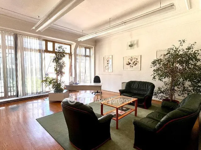 Eladó kereskedelmi és ipari ingatlan Budapest V. kerület, Belváros 292 nm