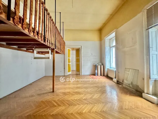 Eladó lakás Budapest V. kerület 136 nm