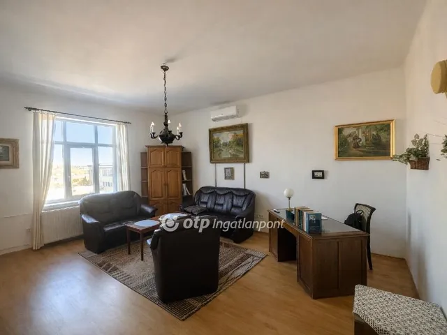 Eladó lakás Budapest VIII. kerület 75 nm