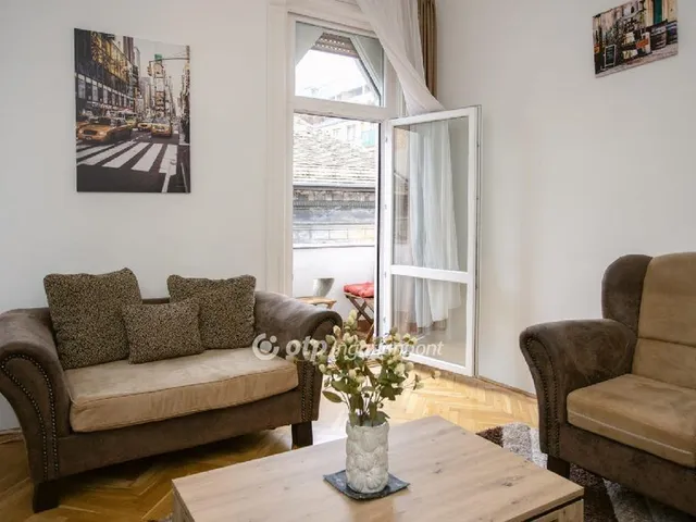 Eladó lakás Budapest VIII. kerület, Corvin negyed 100 nm