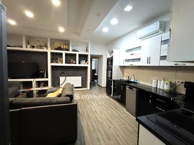 Eladó lakás Budapest VIII. kerület, Józsefváros 88 nm