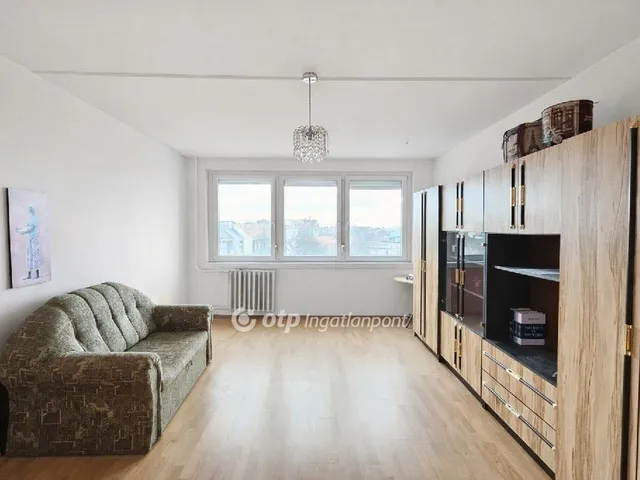 Eladó lakás Budapest X. kerület, Ligettelek 41 nm