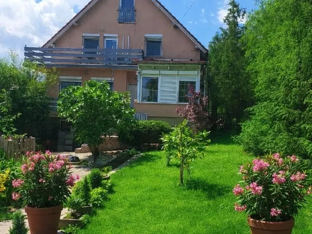 Eladó ház Érd, Parkváros 199 nm