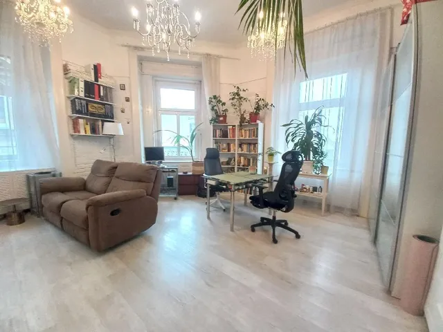 Eladó lakás Budapest VIII. kerület 106 nm