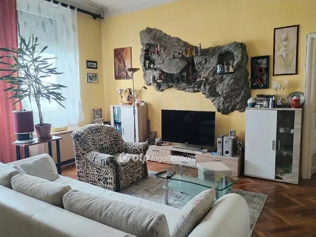 Eladó lakás Budapest VIII. kerület, Józsefváros 70 nm