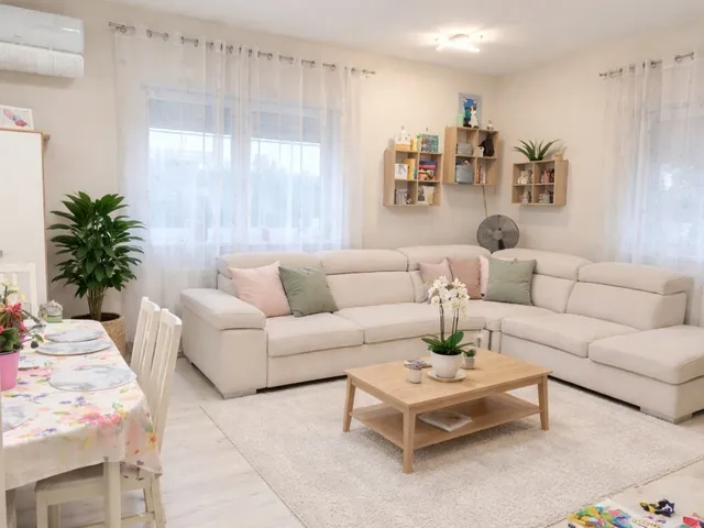 Eladó ház Budapest XXI. kerület, Királyerdő 70 nm