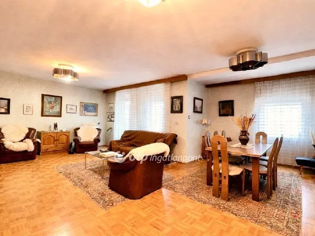 Eladó lakás Szeged 106 nm