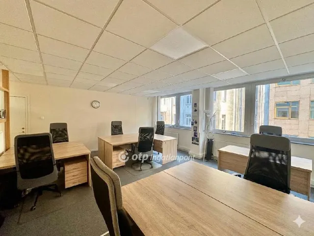 Eladó kereskedelmi és ipari ingatlan Budapest XIII. kerület 335 nm